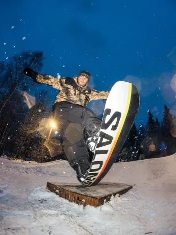 Salomon Huck Knife 2024 Snowboard 5 Salomon Huck Knife 2024 Snowboard - Image 3