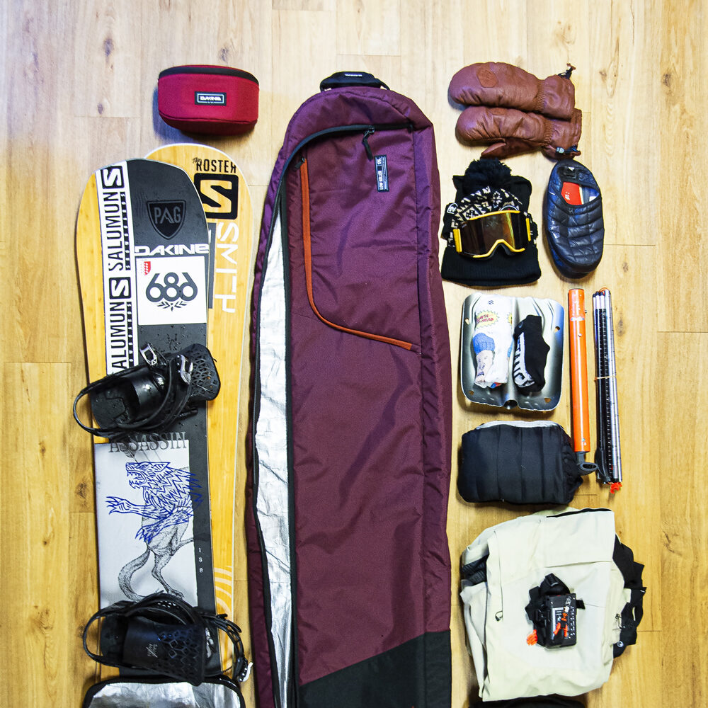 Peak Riders -Peak Riders Low Roller Snowboard Bag 10001463 Port Red Victor Daviet 04 edited