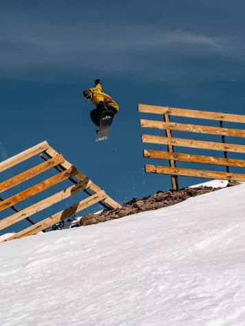 Tweaker Snowboard 5 Tweaker Snowboard - Image 3